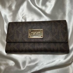 Michael Kors wallet